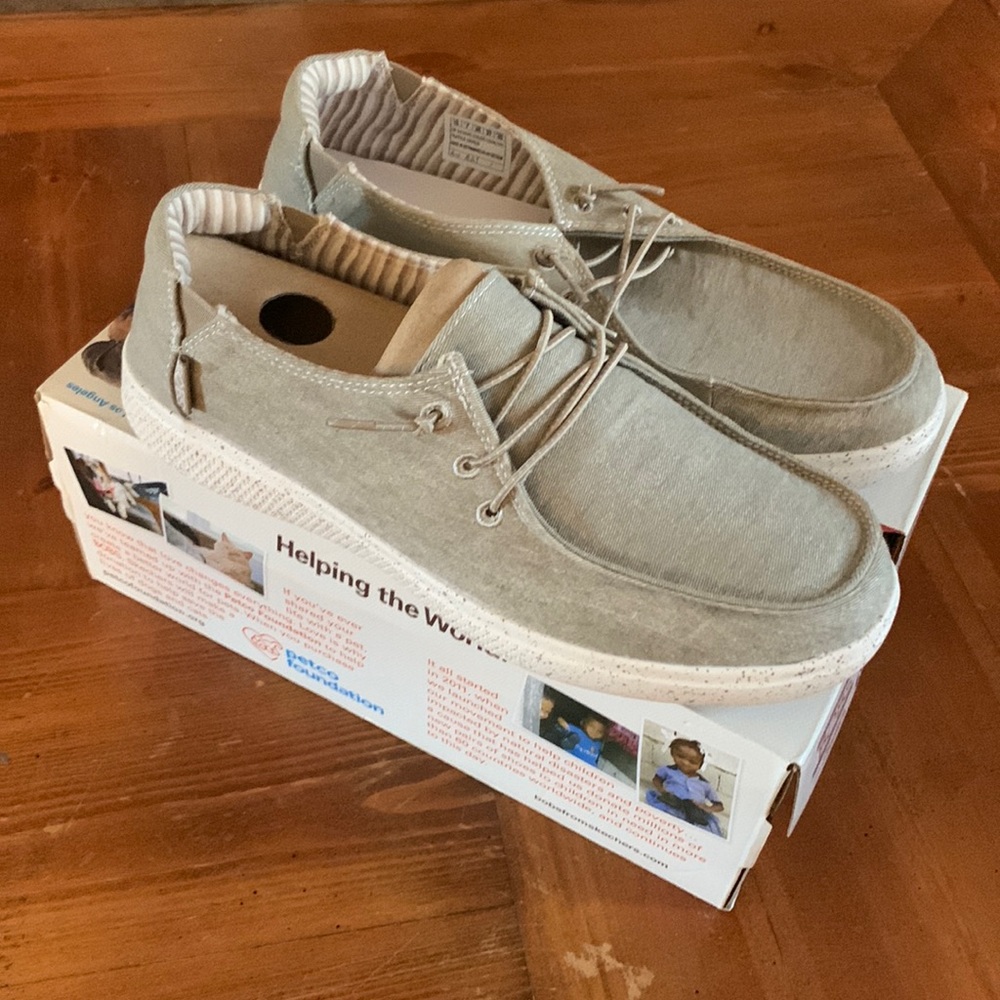 NWT Bobs Skechers Skipper Summer Life - 10 - Taupe Tan